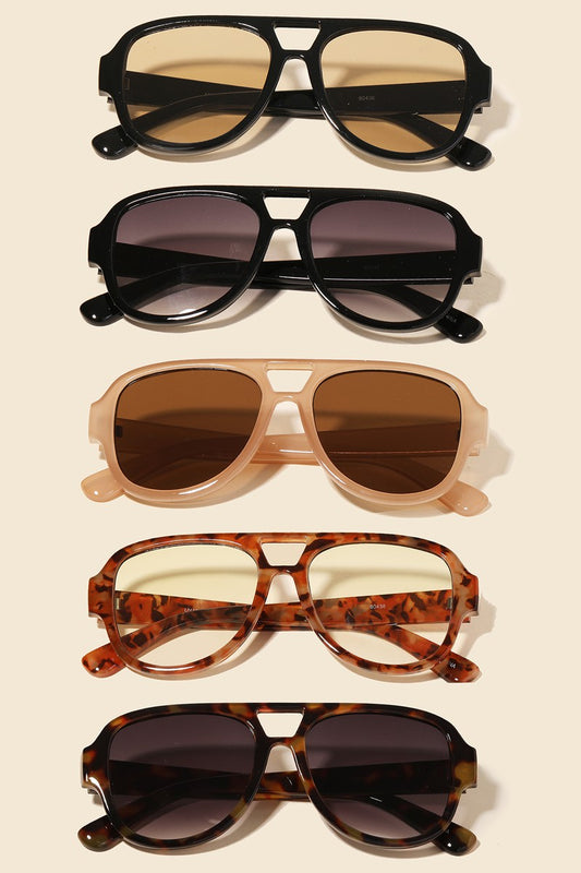 Thick Aviator Style Sunglasses
